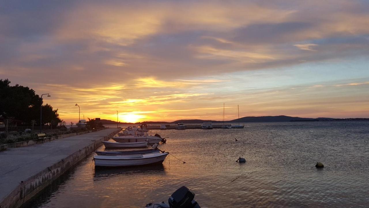 Charming Seaside Apartments Noa & Jakov, Zaboric Sibenik Екстериор снимка