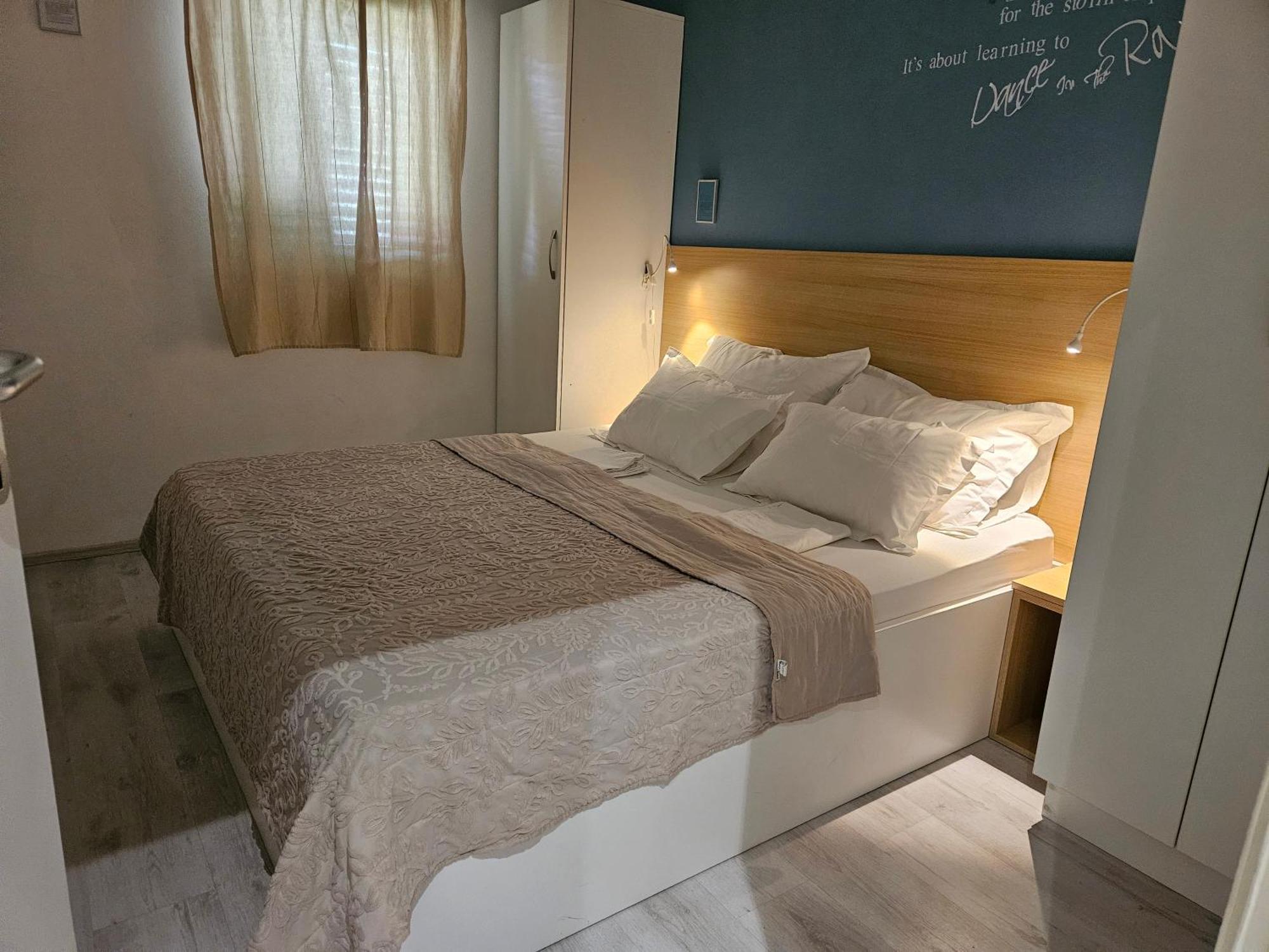 Charming Seaside Apartments Noa & Jakov, Zaboric Sibenik Екстериор снимка