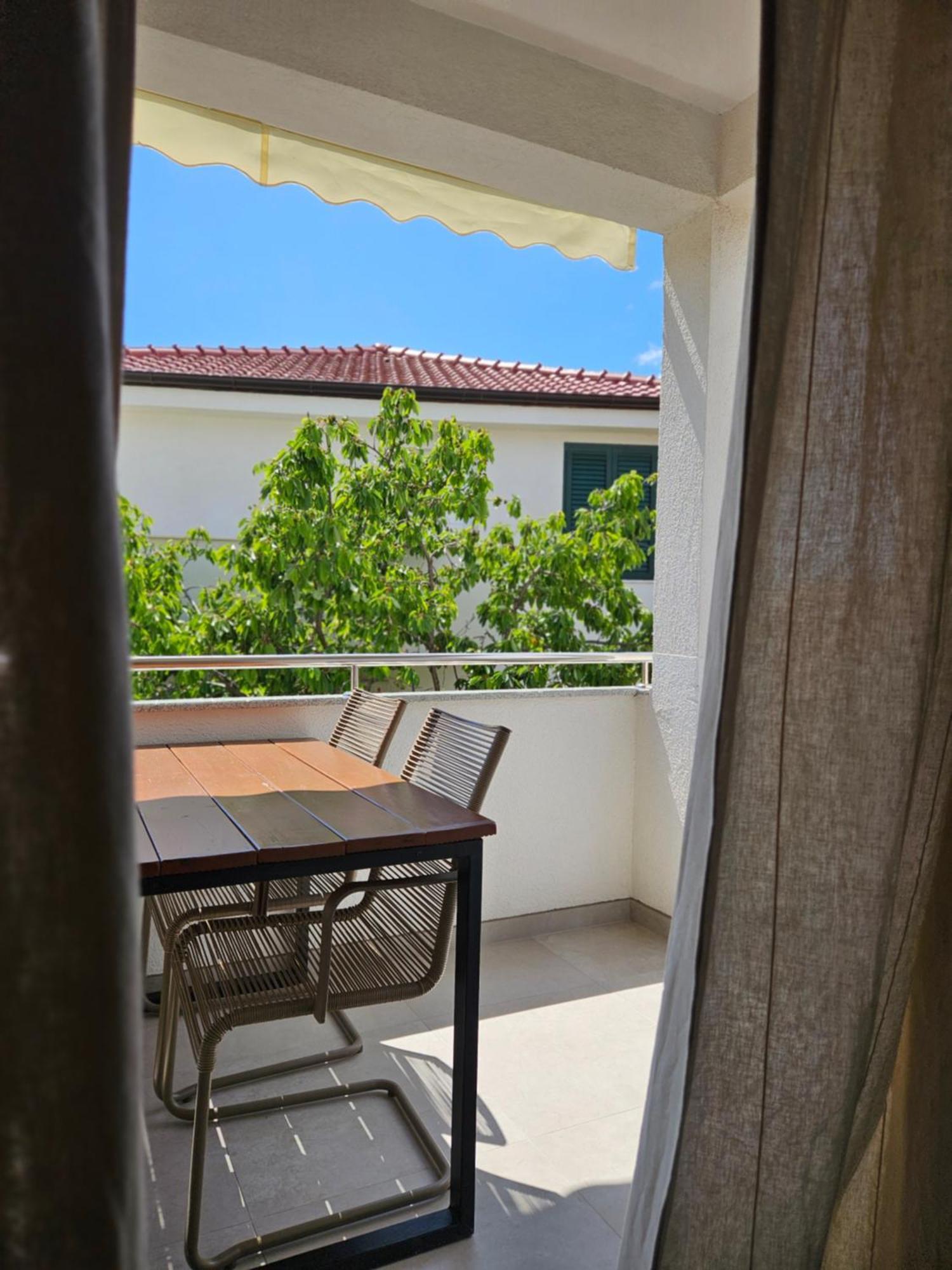 Charming Seaside Apartments Noa & Jakov, Zaboric Sibenik Екстериор снимка