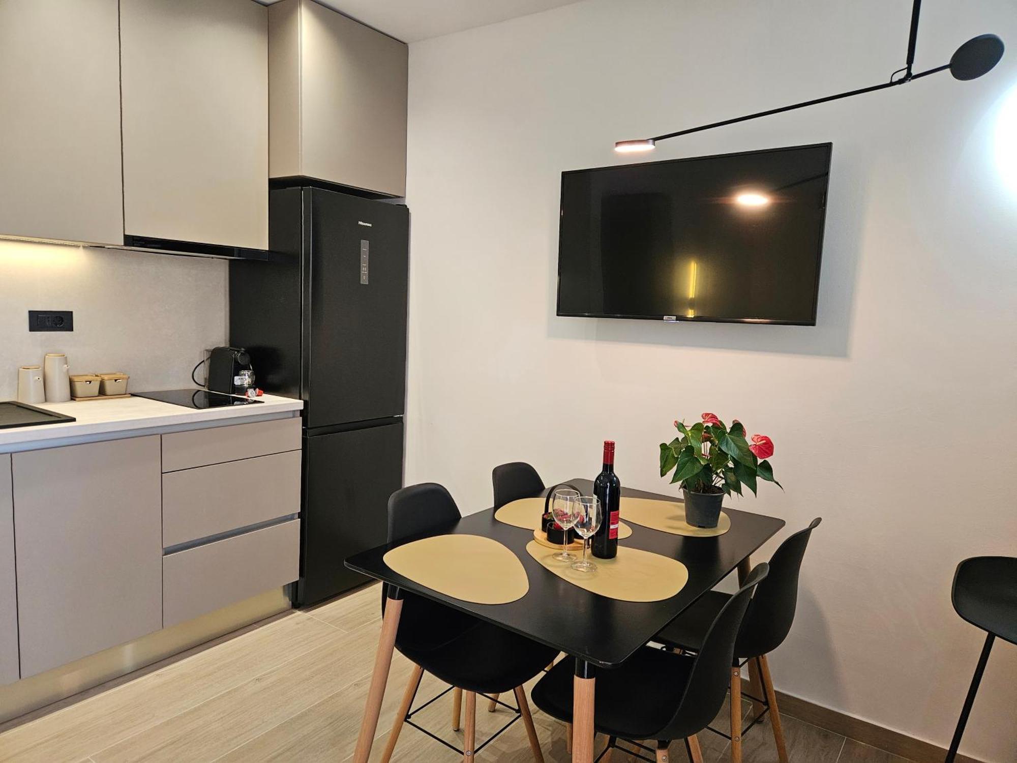Charming Seaside Apartments Noa & Jakov, Zaboric Sibenik Екстериор снимка